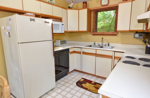 Eidelweiss Village House | Great Vacation House in Eidelweiss Village Minutes from N. Conway