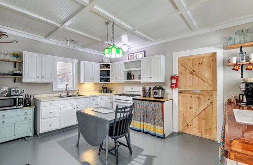 Lowell House | Green Mountain Views! Lowell Getaway Near Skiing