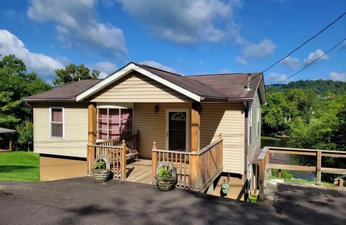 Ronceverte House | Greenbrier River Home With River Frontage