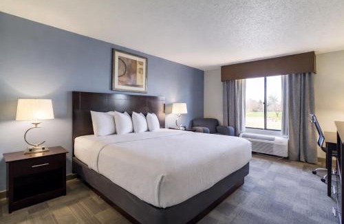 Owensboro Hotel | Greenfield Inn & Suites Owensboro, KY Airport