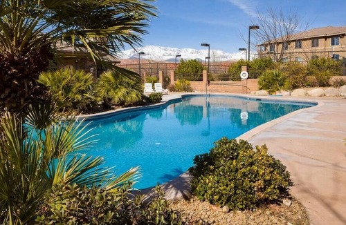 St. George House | Ground Floor Poolside Oasis, Across From Pools, Hot Tubs, and Sports Court B5