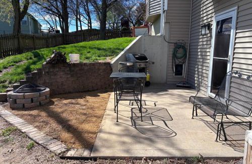 Liberty Apartment | Ground level apartment-private garage & entrance!