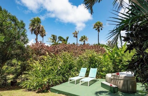 Haiku House | Haleakala Cottage - private hot tub, pool access