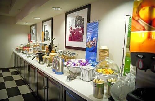 Hayward Hotel | Hampton Inn Oakland-Hayward