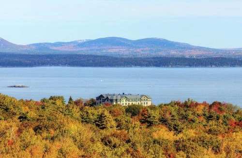 Bar Harbor Hotel | Hampton Inn Bar Harbor