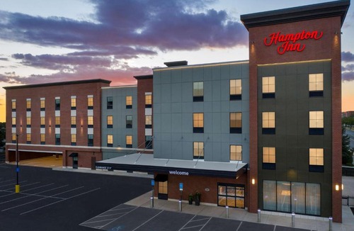 Chelsea Hotel | Hampton Inn Boston Logan Airport Chelsea