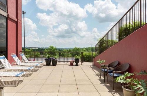 Branson Theater District Hotel | Hampton Inn Branson on the Strip