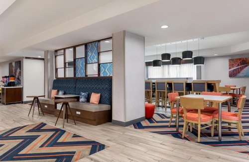 Eden Hotel | Hampton Inn Eden