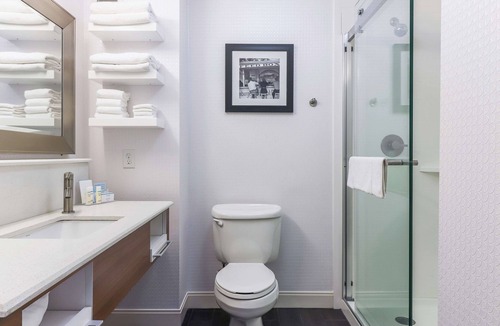 Heath Hotel | Hampton Inn Heath-Newark