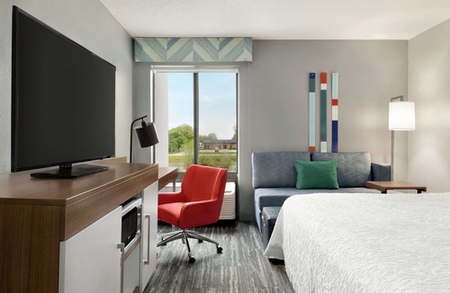 Blue Springs Hotel | Hampton Inn Kansas City/Blue Springs