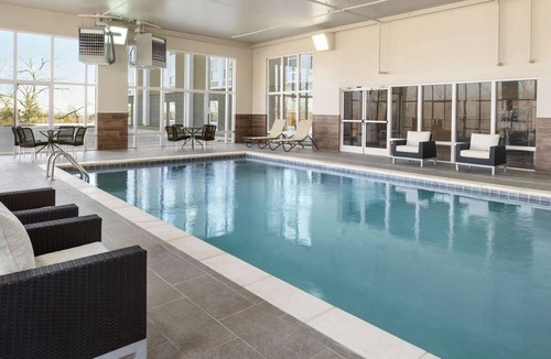 Deerfield Hotel | Hampton Inn Lawrence