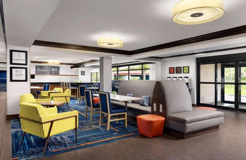 Islandia Hotel | Hampton Inn Long Island/Islandia