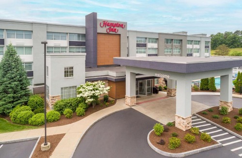 Manchester Hotel | Hampton Inn Manchester Downtown