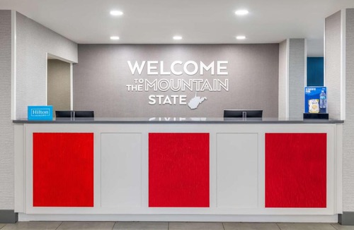 Martinsburg Hotel | Hampton Inn Martinsburg