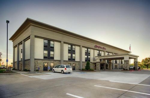 Salina Hotel | Hampton Inn Salina