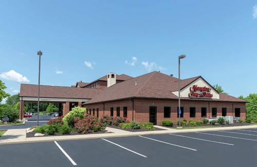 Middleburg Heights Hotel | Hampton Inn & Suites Cleveland-Airport/Middleburg Heights