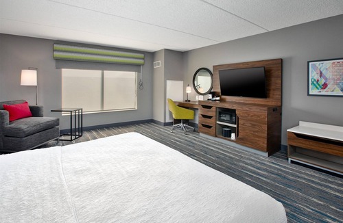 Orange Hotel | Hampton Inn & Suites Cleveland-Beachwood
