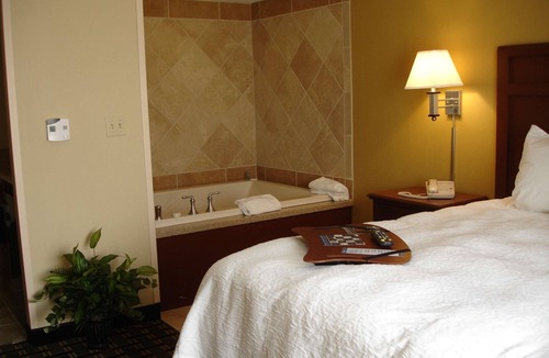 Columbia Hotel | Hampton Inn & Suites Columbia at University