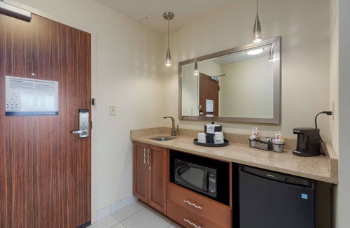 Owensboro Hotel | Hampton Inn & Suites Downtown Owensboro/Waterfront