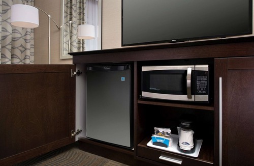 Falls Church Hotel | Hampton Inn & Suites Falls Church