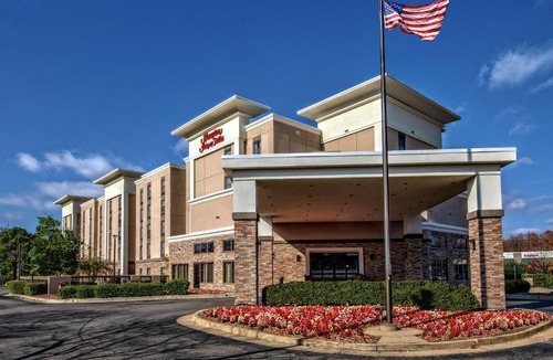 Wolfchase Hotel | Hampton Inn & Suites Memphis-Wolfchase Galleria