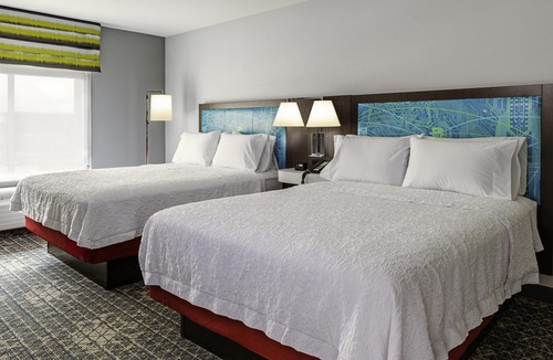 New Stanton Hotel | Hampton Inn & Suites Pittsburgh New Stanton