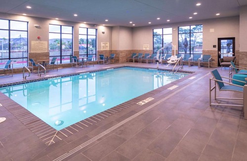 Santa Maria Hotel | Hampton Inn & Suites Santa Maria