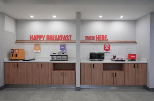 Tulsa Hotel | Hampton Inn & Suites Tulsa/Tulsa Hills