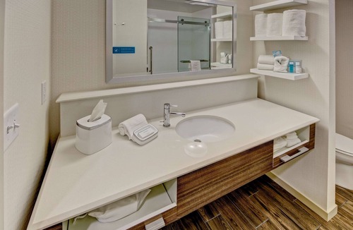 Hendersonville Hotel | Hampton Inn & Suites Nashville Hendersonville