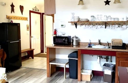 Hyde Park Cabin | Handicapped Accessible Log Cabin Rental near Smugglers' Notch Park, Vermont