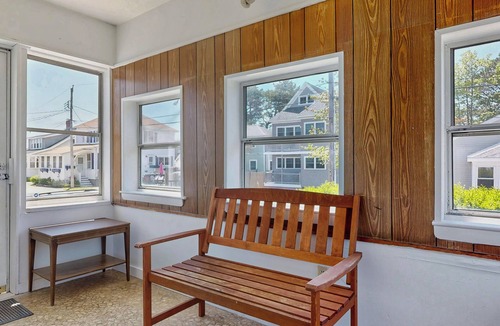 Pine Point House | Hank's Hideaway by Bayley Vacation Rentals