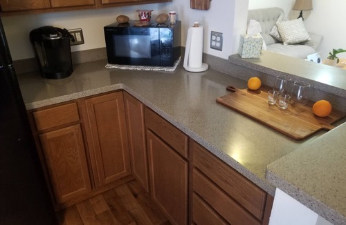 Eagle River House | Happy Bear Cozy Bungalow with Large Back Yard close to Anchorage Wasilla