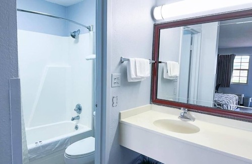 Madisonville Hotel | Happy Extended stay