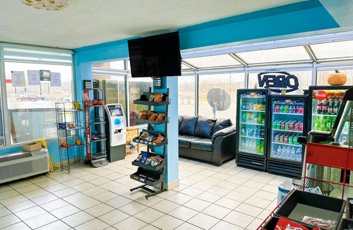Madisonville Hotel | Happy Stay Inn Madisonville I-69 By OYO