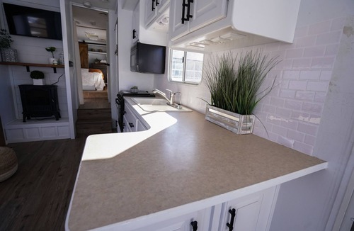 Tropic Bed & Breakfast | Happy Trails Bed and Breakfast
