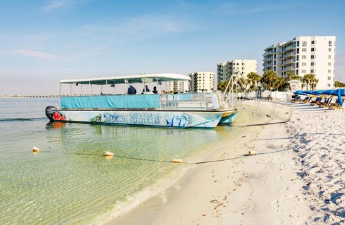 Destin Hotel | Harbor Suites at Harborwalk Village