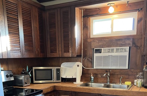 Bolivar Apartment | Harpers Ferry Quiet Rustic Loft