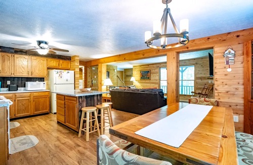 Old Timberline House | Harvest Moon - 712 Cabin Mountain Road