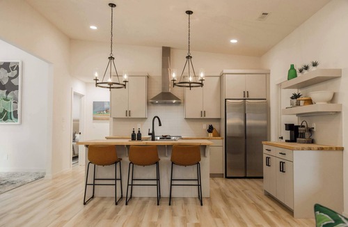 Prairie Creek House | Haven House Summary: