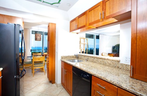 Kaanapali Condo | Hawaii Life Presents "Kahua Kai" Whaler 102- Direct Oceanfront 2BR/2BA
