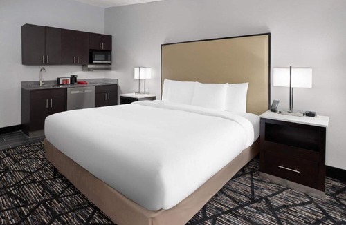 Chambersburg Hotel | Hawthorn Extended Stay by Wyndham Chambersburg