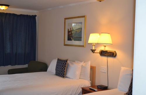 Henniker Hotel | Henniker Motel
