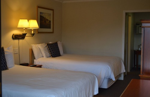 Henniker Hotel | Henniker Motel