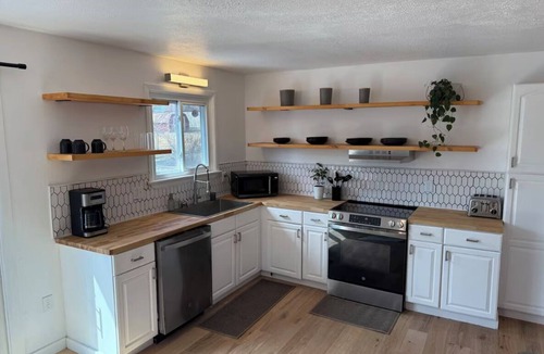 Hummelstown House | Hershey Haven – Game Room, Fire Pit, Minutes to Park!