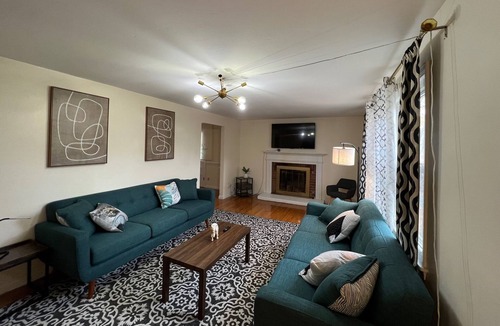 Montville House | Hidden Gem minutes from casino and many more attractions