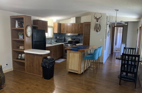 Mid America House | Hideaway by Lake Ouachita in the Buckville Area close to 3 boat ramps.