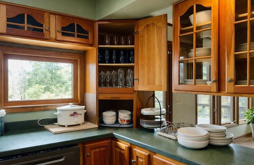 Falls of Rough House | Hideaway on the lake; large mid-century stone ranch in a park-like setting