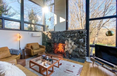 Staatsburg House | Highball House - Mid-Century Modern in Rhinebeck