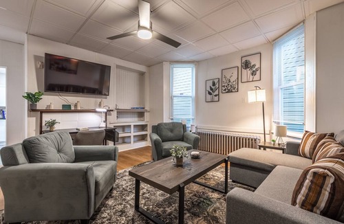 East Liberty Apartment | 💜Highland Park Hideaway - Private Deck Space and Free Parking💜