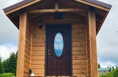 Homer House | Highly rated, loved by all, sauna, pet friendly, and many amenities!